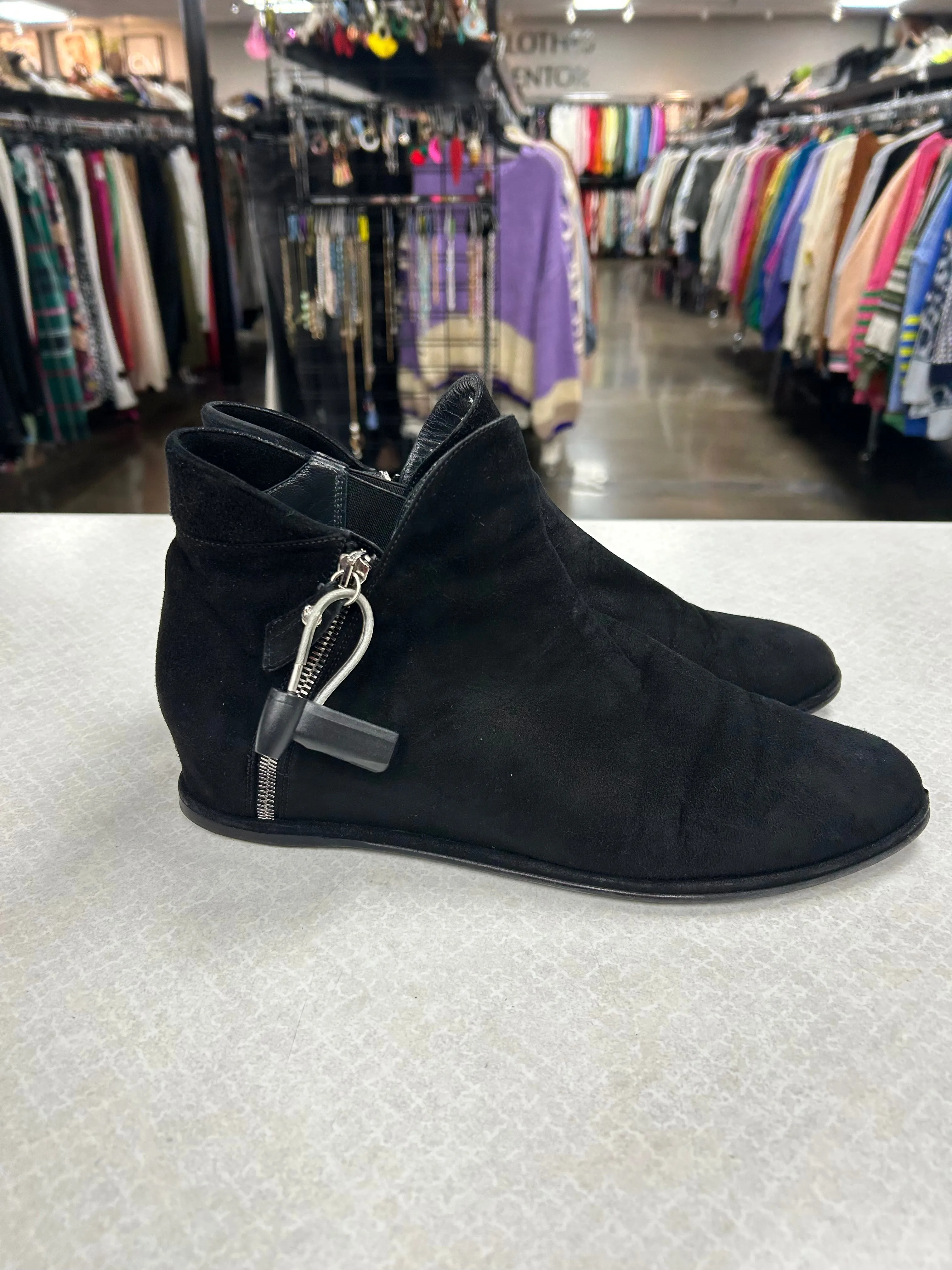Boots Designer By Stuart Weitzman In Black, Size:10