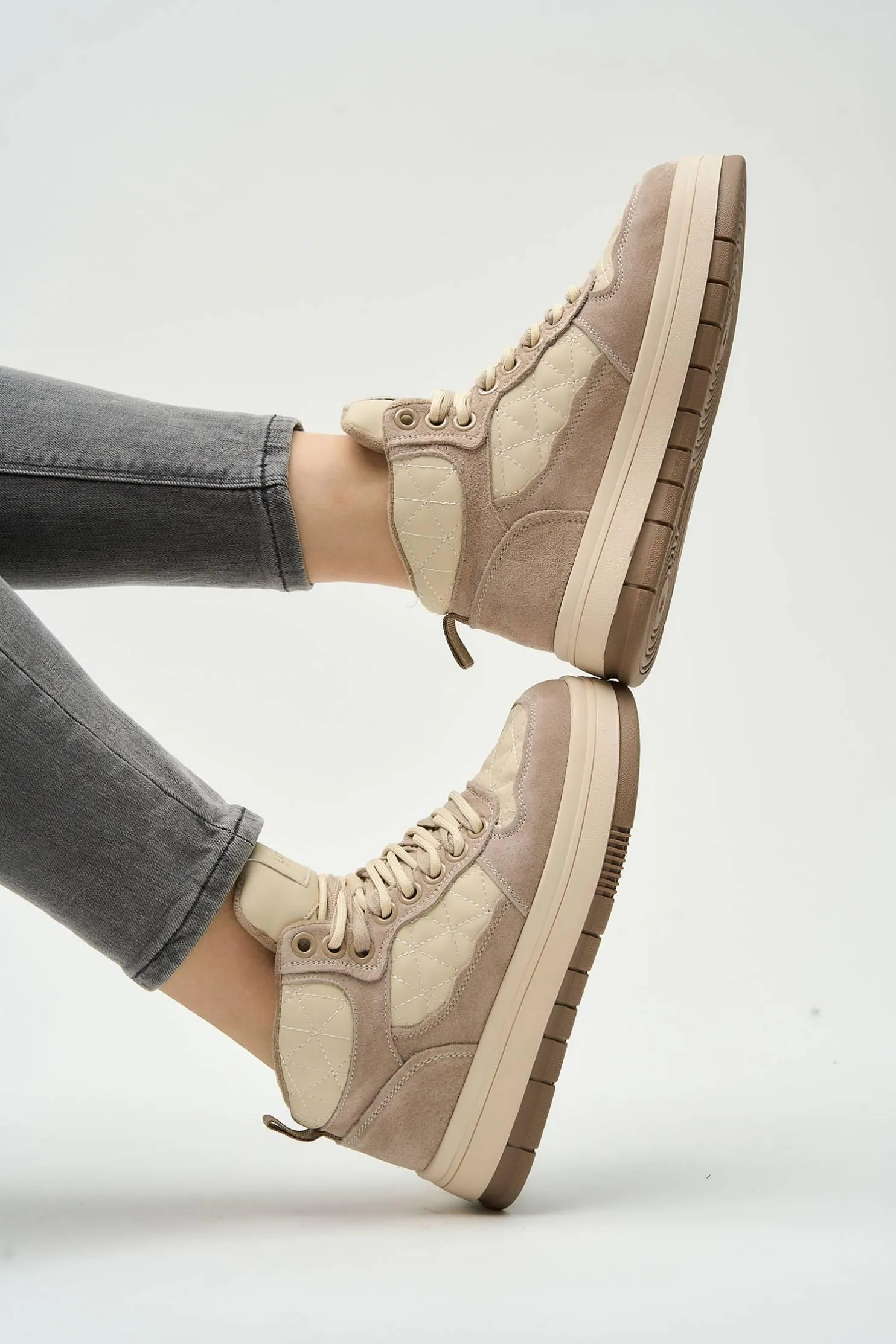Crue Beige