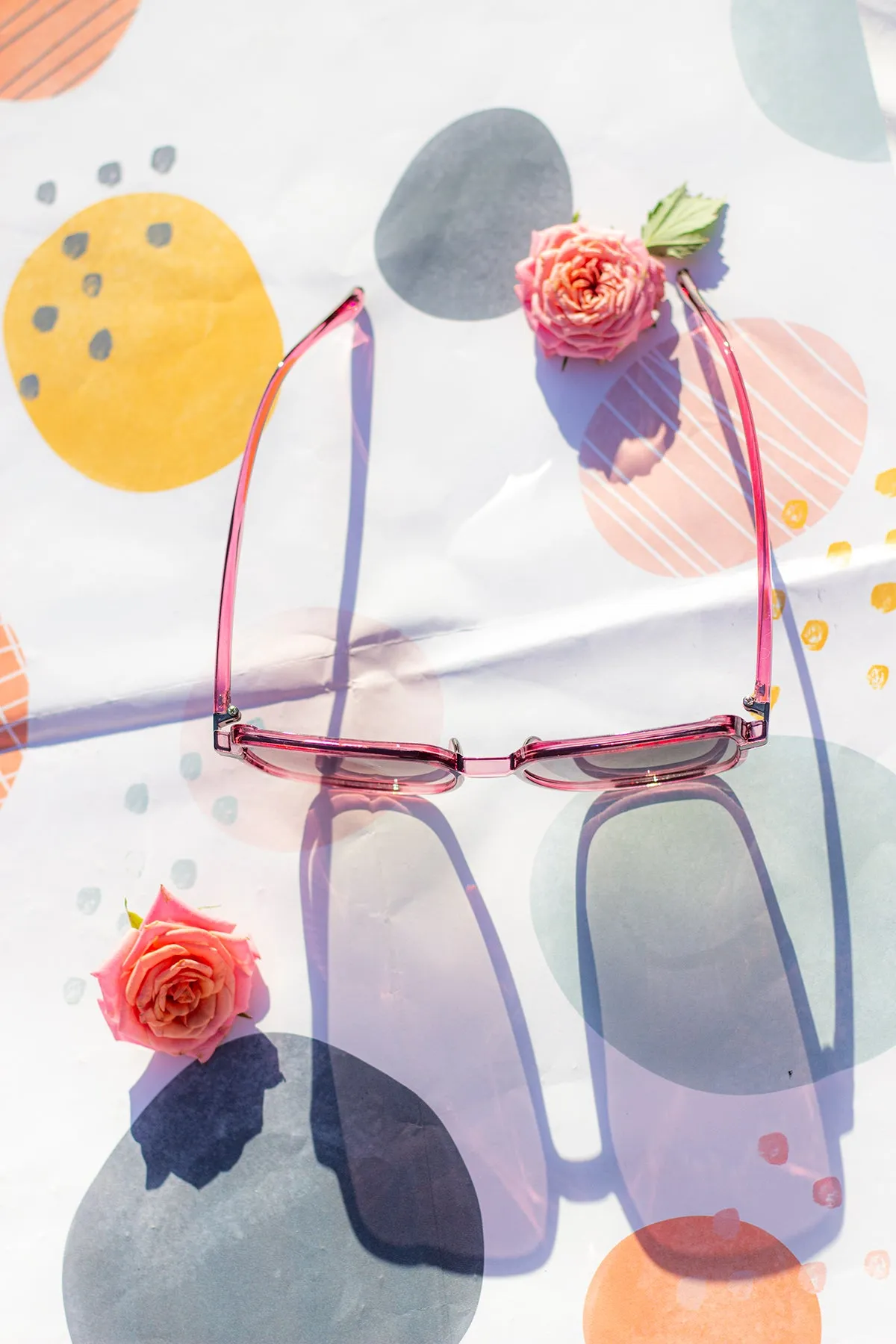 Elegant Square Side Metal Detail Sunglasses