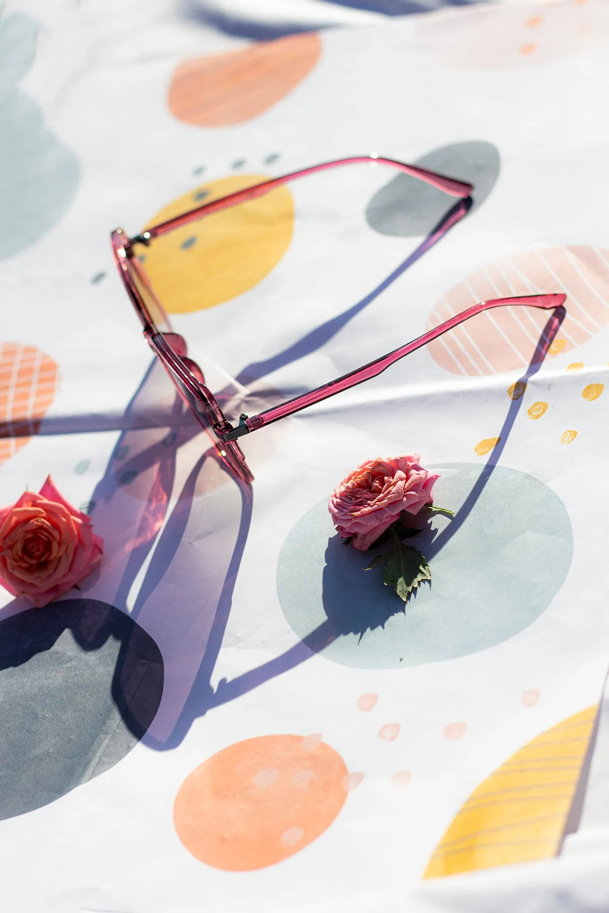 Elegant Square Side Metal Detail Sunglasses