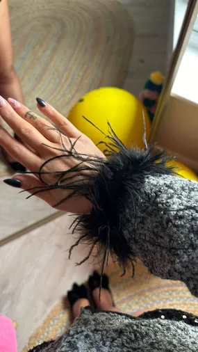Feather Snap Bracelet Set In Black
