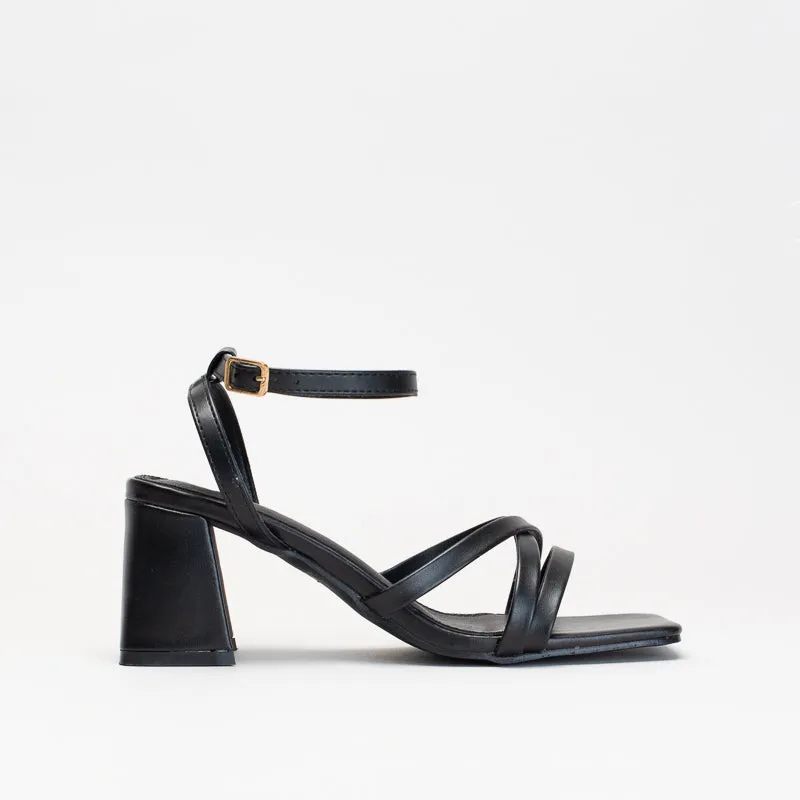 Unreal Women Block Heel Strappy Sandal _ 150737