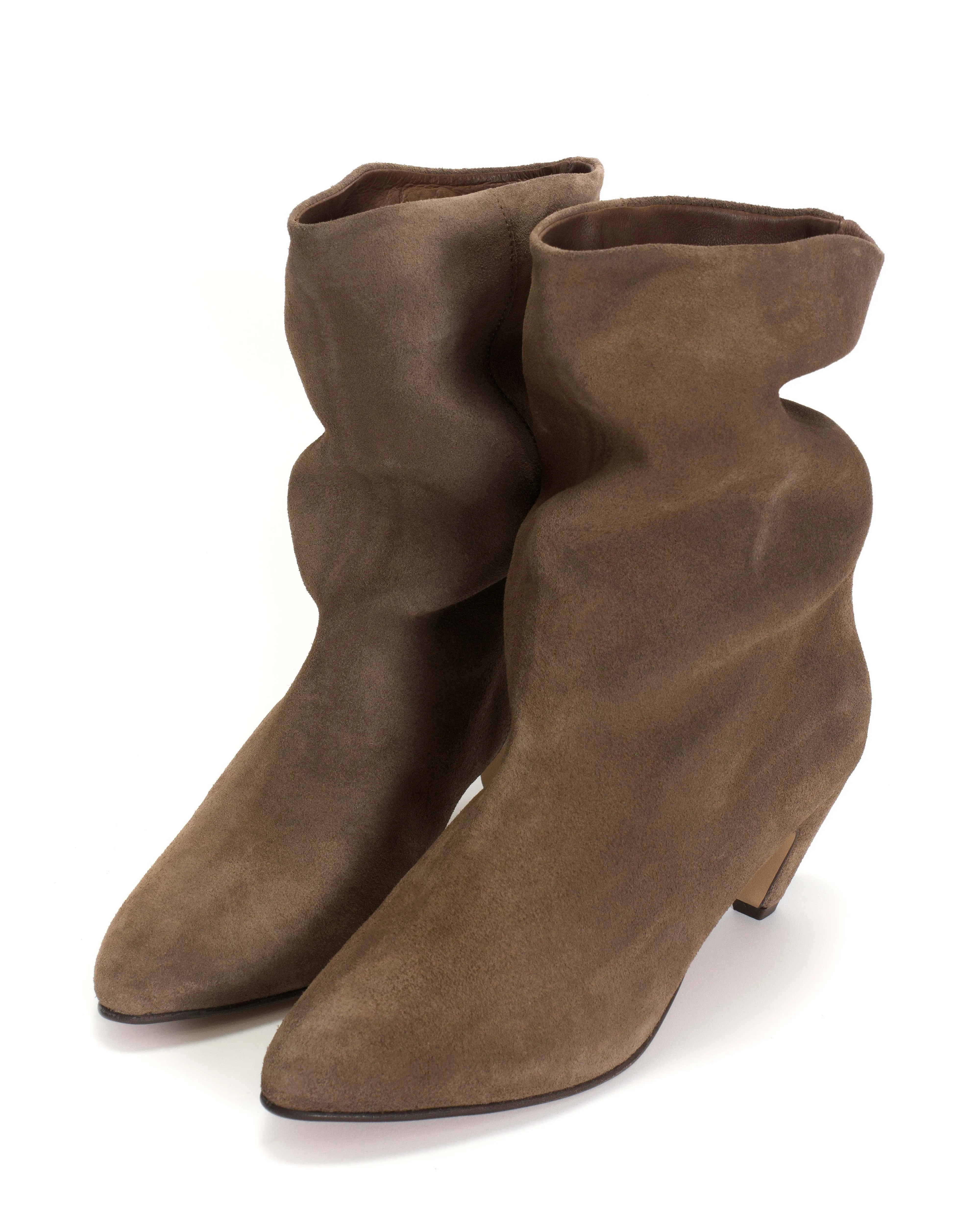 Vully 50 Stiletto Calf Suede Dark taupe